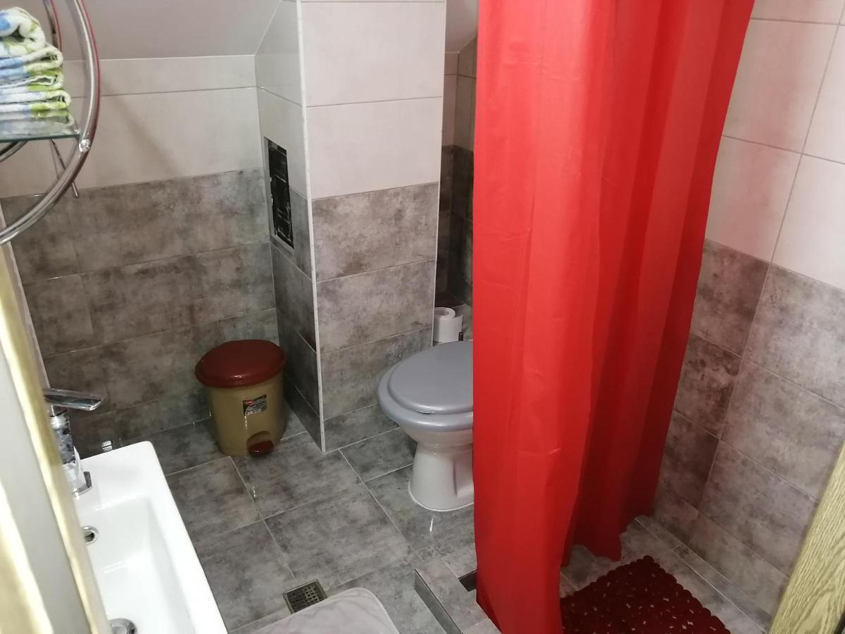 Kalotaszeg Vendeghaz Hotel Izvoru Crisului Bilik gambar